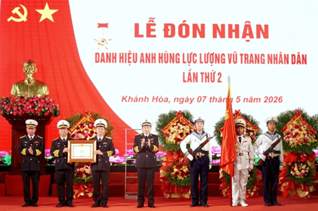 LỮ ĐOÀN 146 HẢI QUÂN ĐÓN NHẬN DANH HIỆU ANH HÙNG LỰC LƯỢNG VŨ TRANG NHÂN DÂN LẦN THỨ HAI