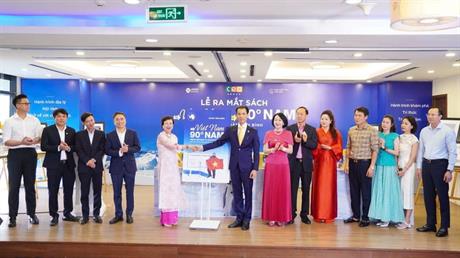 RA MẮT SÁCH “TỪ VIỆT NAM ĐẾN 90° NAM” – HÀNH TRÌNH KHÁM PHÁ GIỚI HẠN VÀ TRÁCH NHIỆM CÔNG DÂN TOÀN CẦU