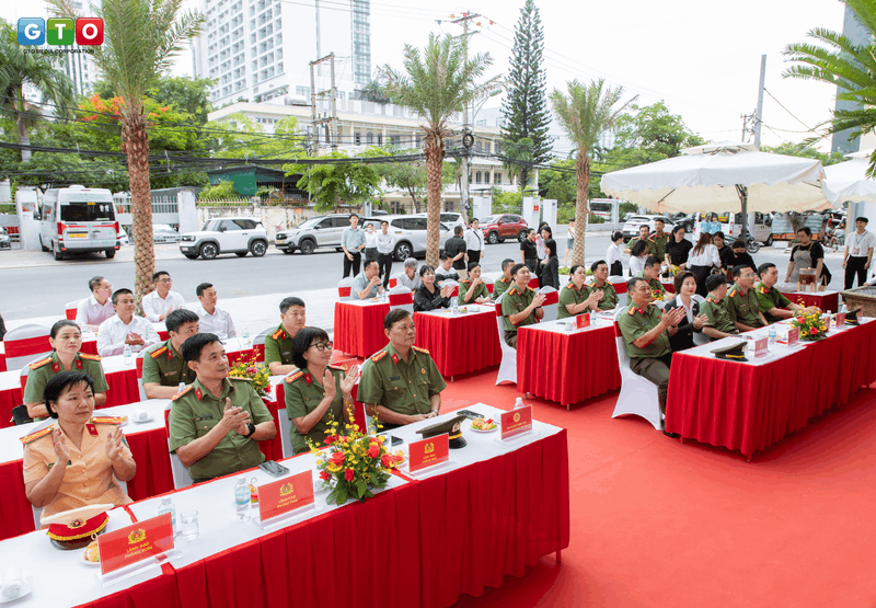 Lễ gắn biển công trình Nhà khách Công an tỉnh Khánh Hòa