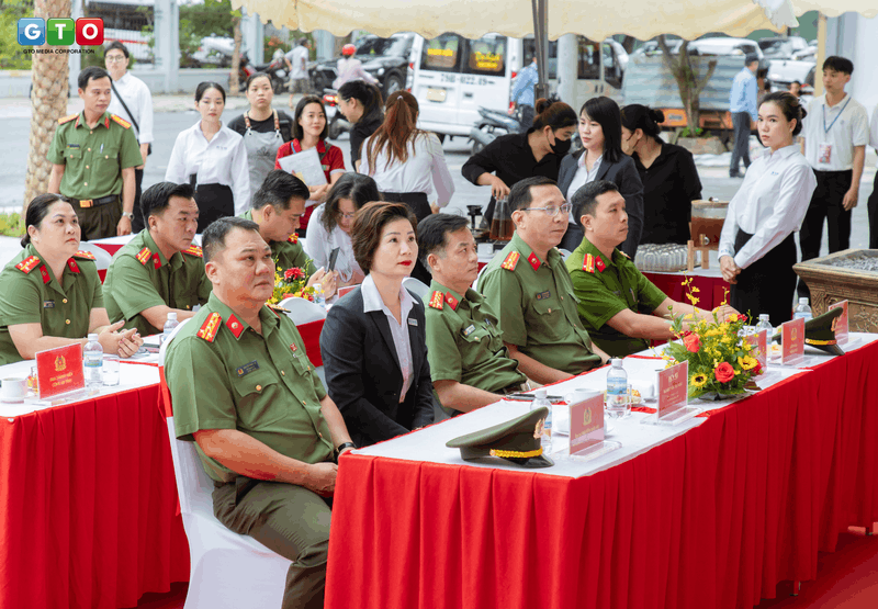 Lễ gắn biển công trình Nhà khách Công an tỉnh Khánh Hòa