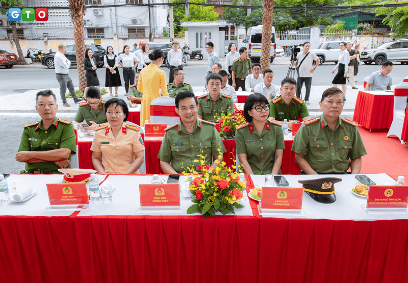 Lễ gắn biển công trình Nhà khách Công an tỉnh Khánh Hòa