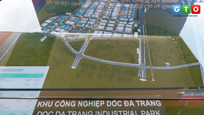 Khởi công dự án