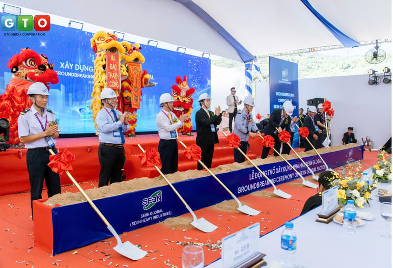 Ban lãnh đạo Tập đoàn Sejin cùng các đơn vị đồng hành tại Lễ động thổ Nhà máy Sejin Global.